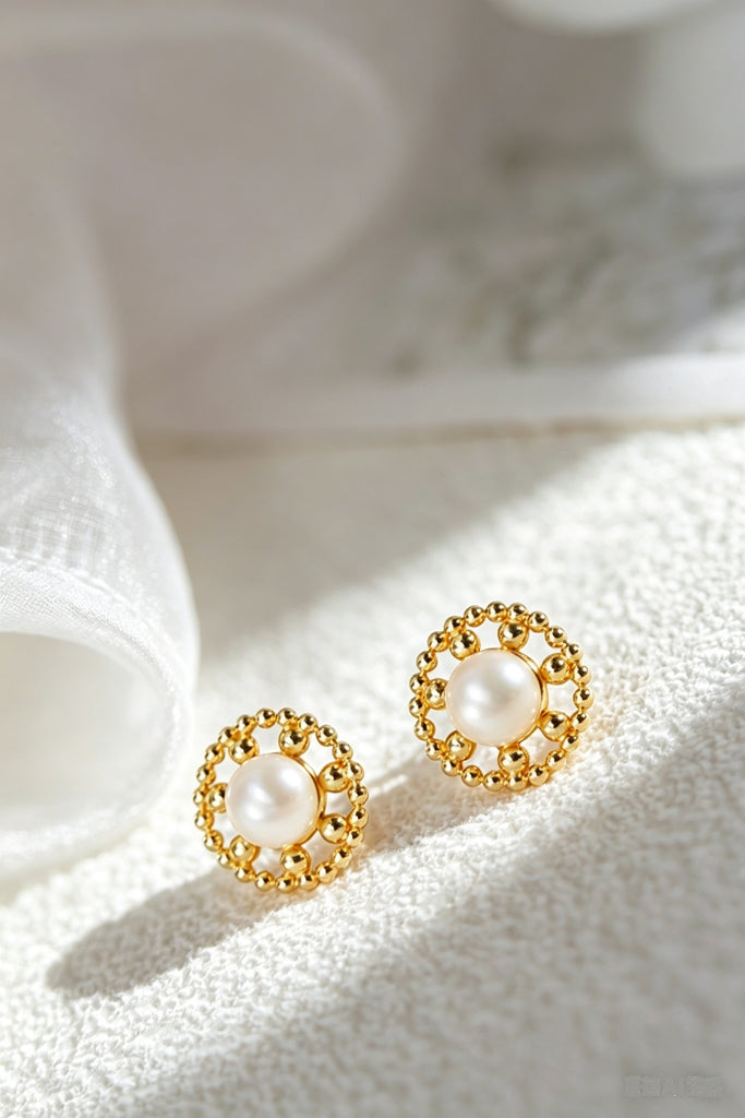 925 Sterling Silver Earring Inlaid Natural Freshwater Pearl 18K Gold Plated Earrings Designed for the modern woman Jewelry Gift