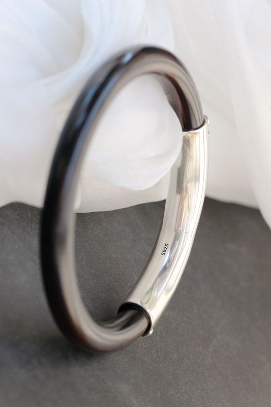 925 Sterling Silver Bracelet Handmade Inlaid Natural Ebony Elegant Ladies Closed Bracelet