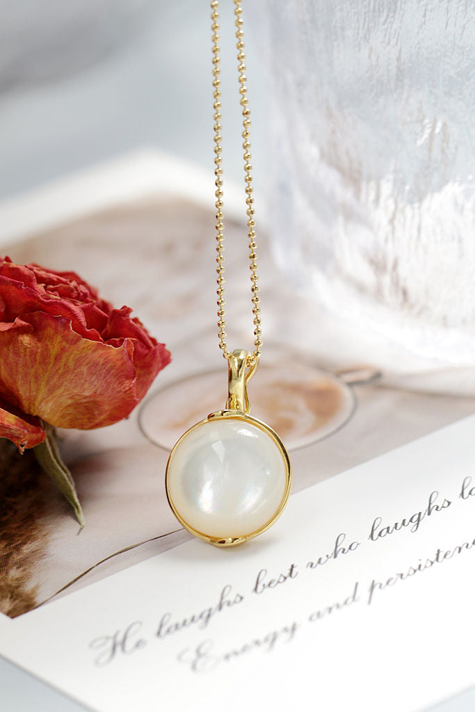 Natural Mother Of Pearl Shell 18K Gold Plated Pendant Classic Trendy Circular 925 Sterling Silver Pendant Lady Jewelry